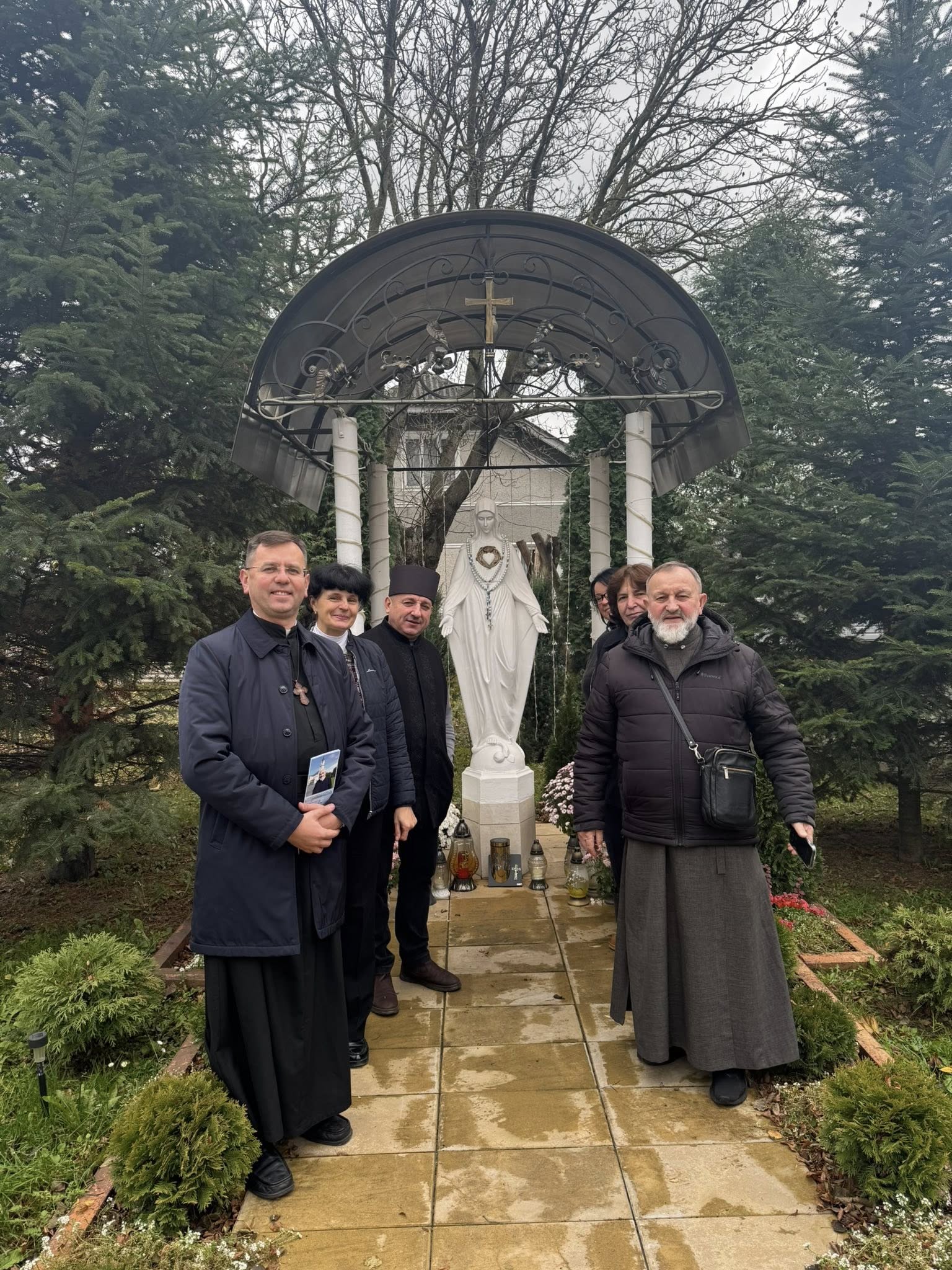 Архиєпископ і Митрополит Львівський Ігор з душпастирським візитом побував на парафії Святих Кирила і Методія в Івано-Франківську Архиєпископ і Митрополит Львівський Ігор з душпастирським візитом побував на парафії Святих Кирила і Методія в Івано-Франківську