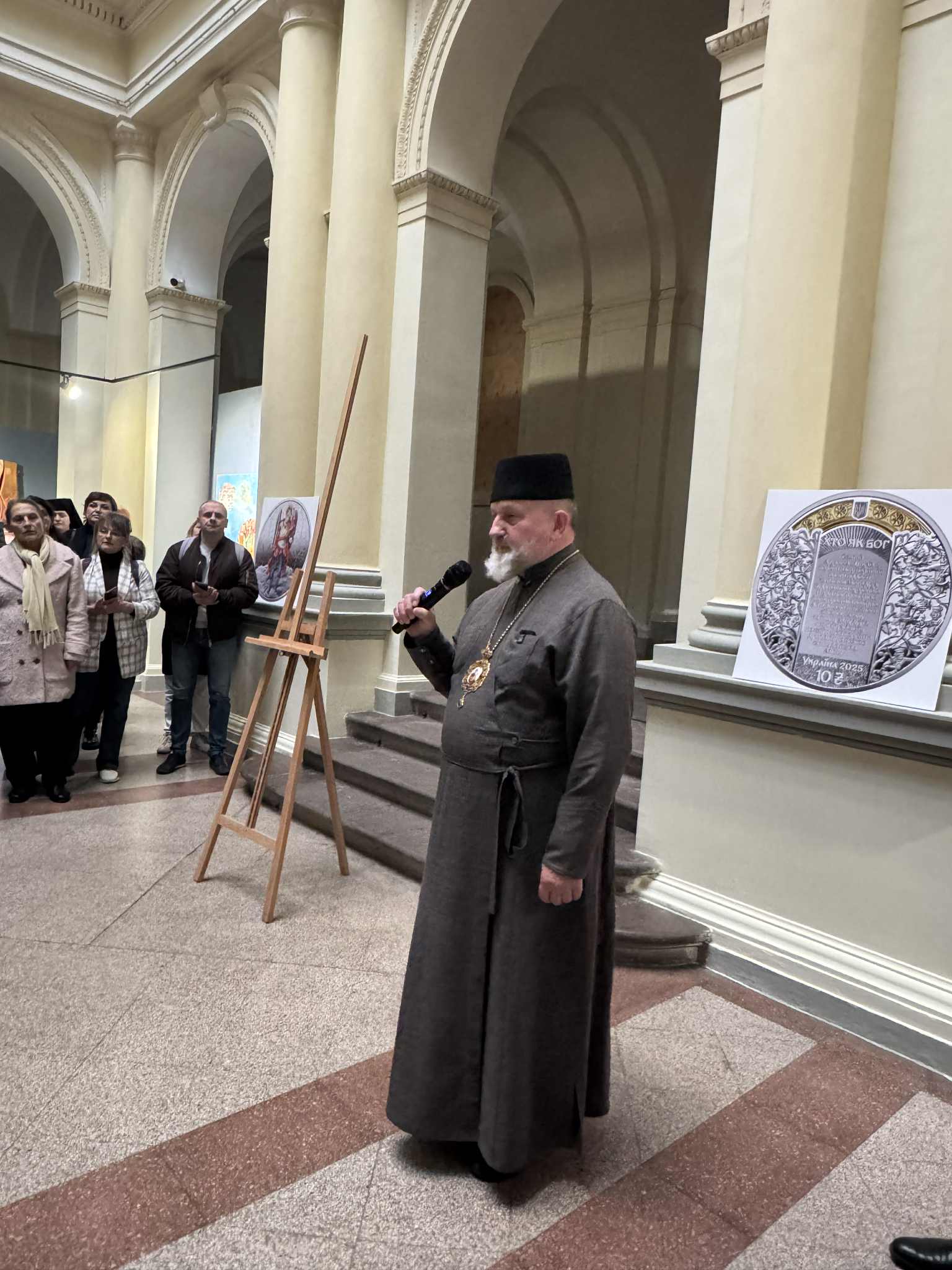 Митрополит Ігор взяв участь у відкритті виставки «Архангел Михаїл – Ангел Перемоги» Митрополит Ігор взяв участь у відкритті виставки «Архангел Михаїл – Ангел Перемоги»