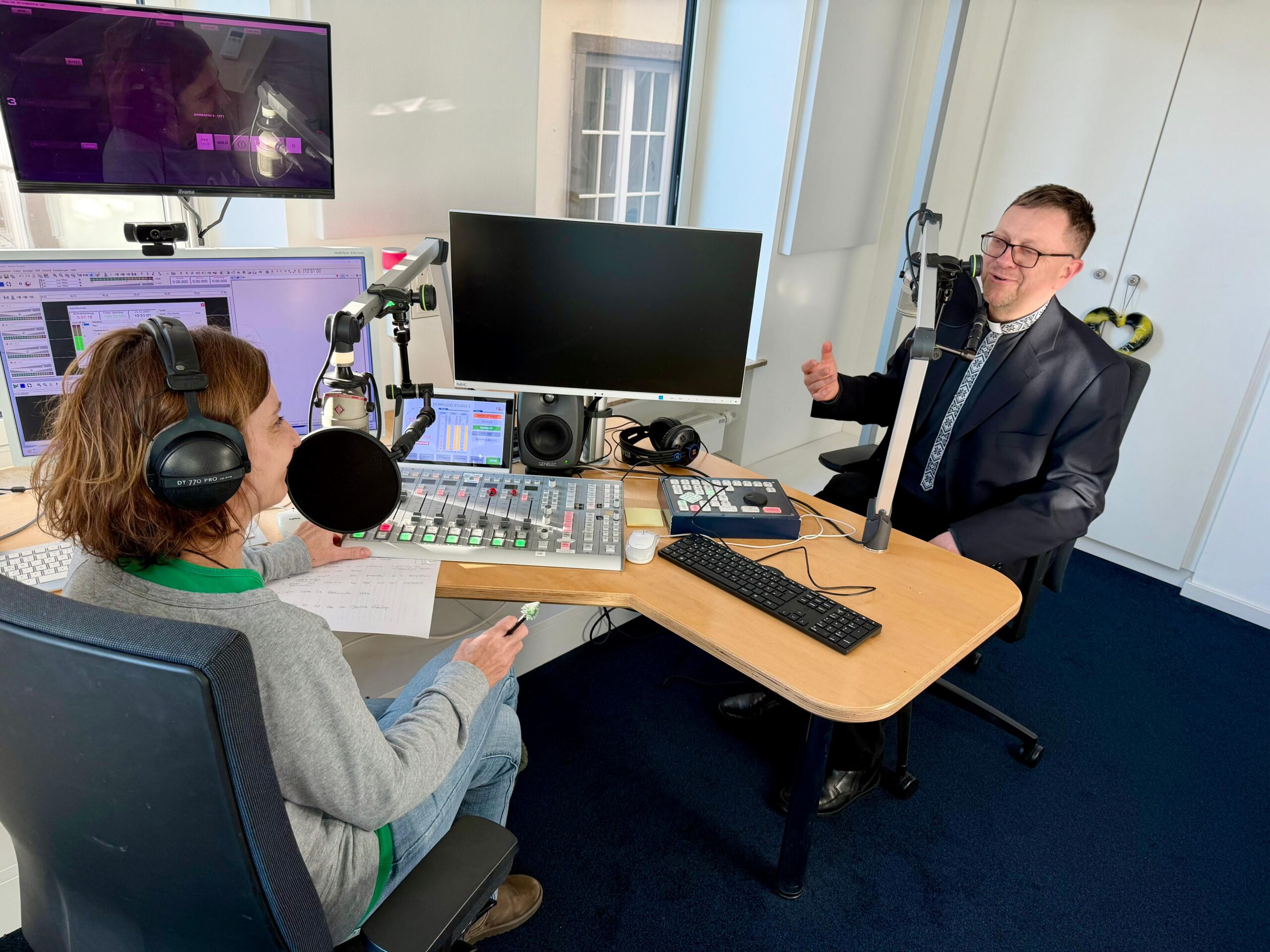 Владика Володимир у Кельні: спільний голос Церкви за мир в Україні Владика Володимир у Кельні: спільний голос Церкви за мир в Україні