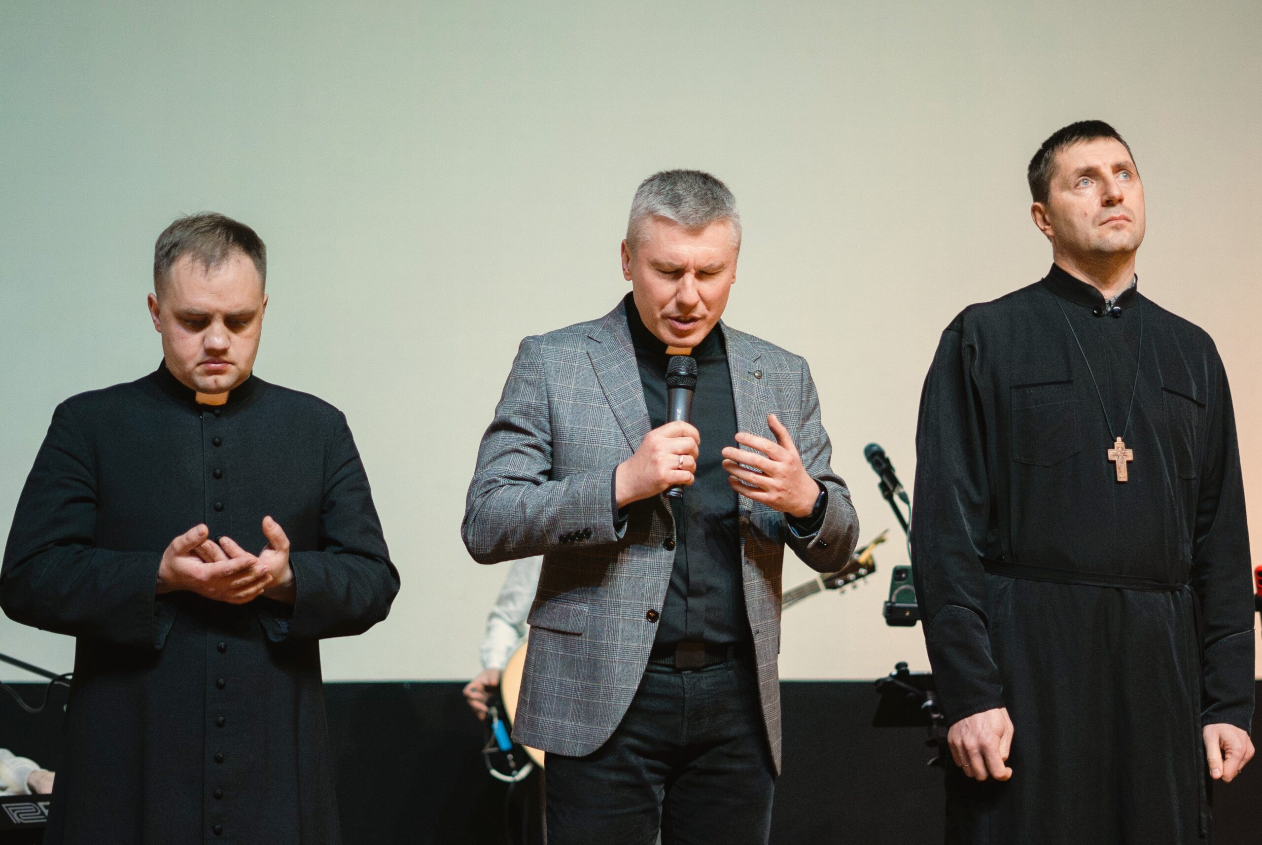 Екуменічна молитва за Україну відбулася у Львові в Національний день молитви Екуменічна молитва за Україну відбулася у Львові в Національний день молитви