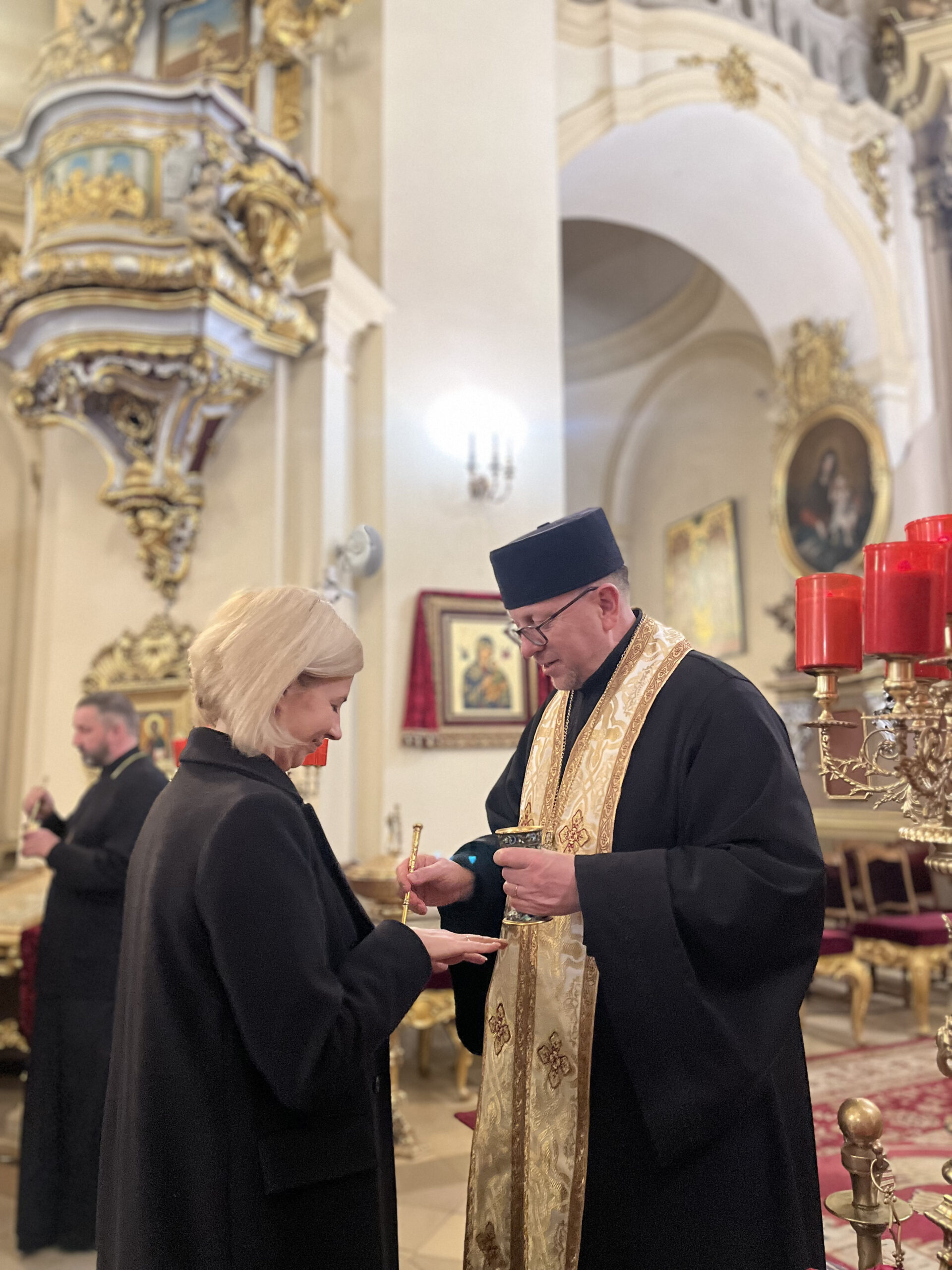 Вчителі львівської гімназії «Престиж» здійснили паломництво на Святоюрську гору Вчителі львівської гімназії «Престиж» здійснили паломництво на Святоюрську гору