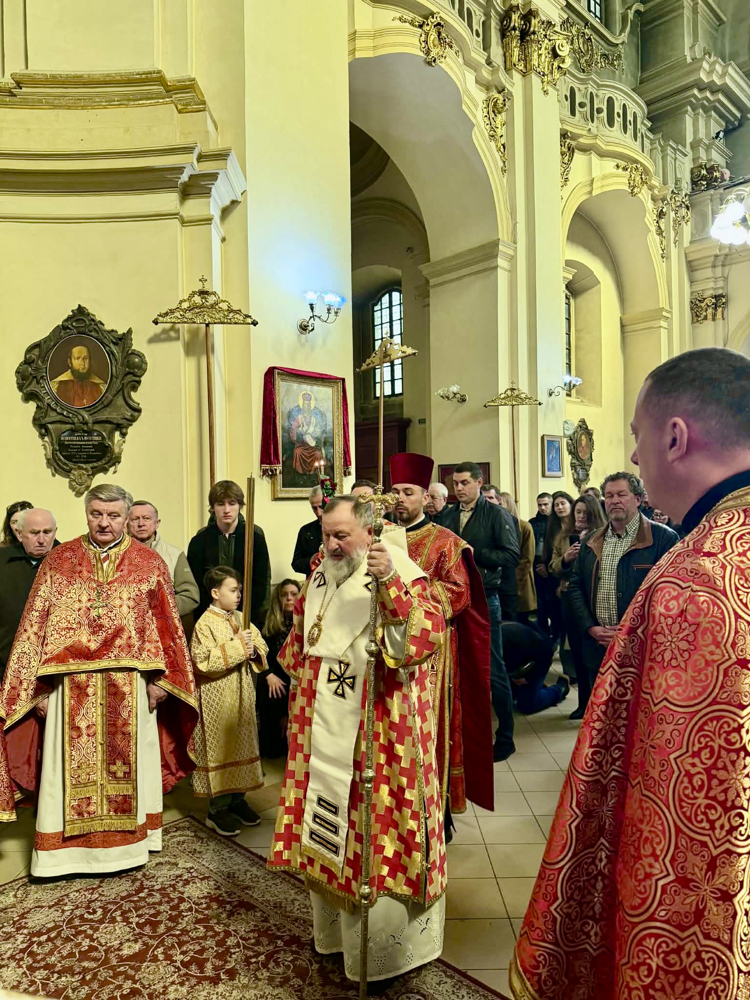 Митрополит Ігор: «Прославляймо хрест Христовий не лише устами, але глибоко від серця» Митрополит Ігор: «Прославляймо хрест Христовий не лише устами, але глибоко від серця»